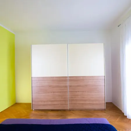 Simplistic In With Garden * Vir